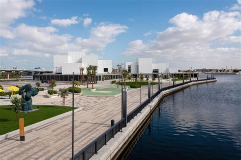 al jaddaf waterfront park pickers.